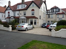 AA 4 Star Guest House Llandundo